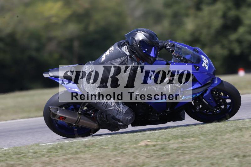 Archiv-2025/49 26.08.2025 Cornu Master School ADR/rot-rouge/349